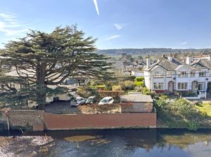 Photo 25- click for photo gallery